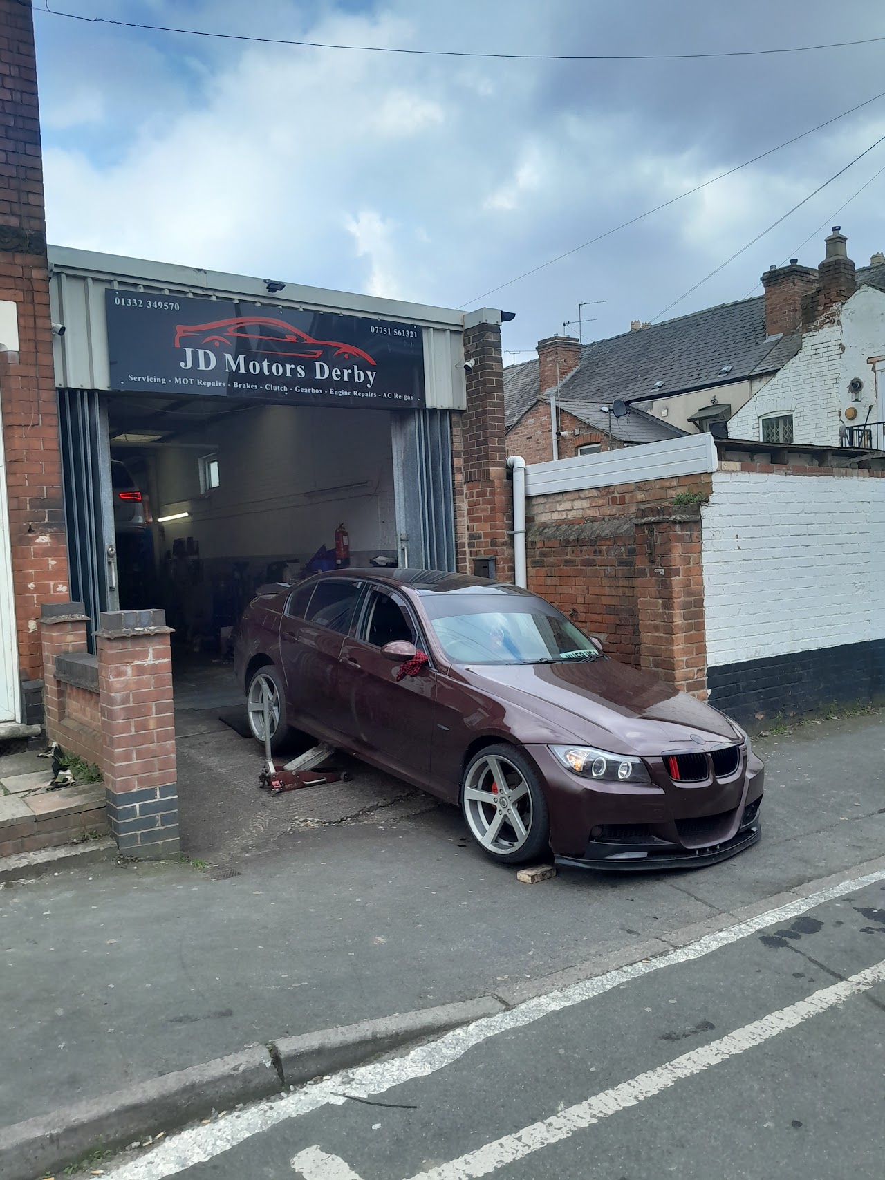 JD MOTORS DERBY — photo